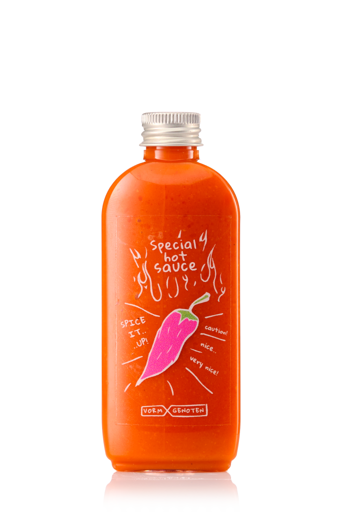 Fles met special hot sauce