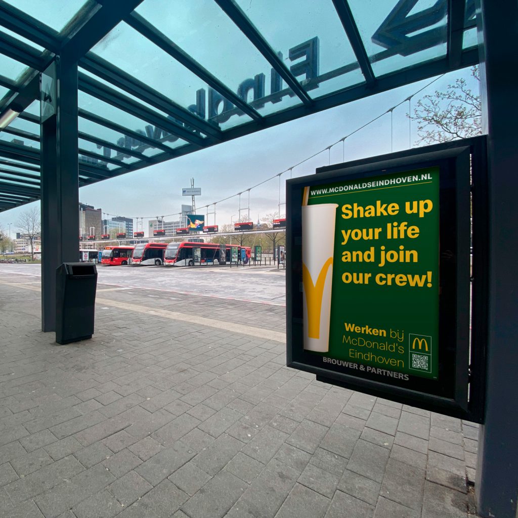 Reclamebord vierkant McDonalds station Eindhoven